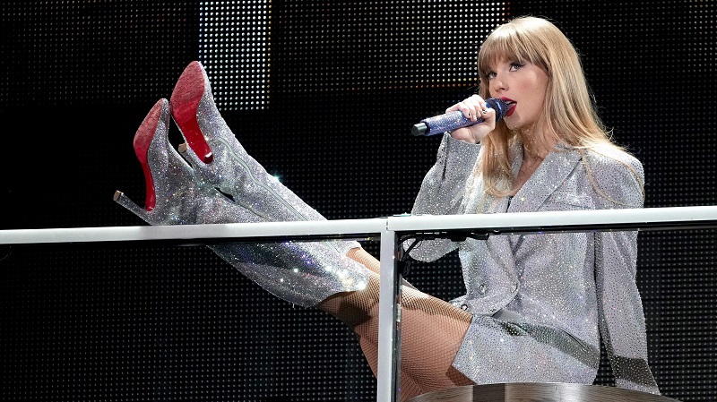 download taylor swift: the eras tour (2023) web-dl extended {english with subtitles} full movie 480p [770mb] | 720p [1.8gb] | 1080p [4gb]